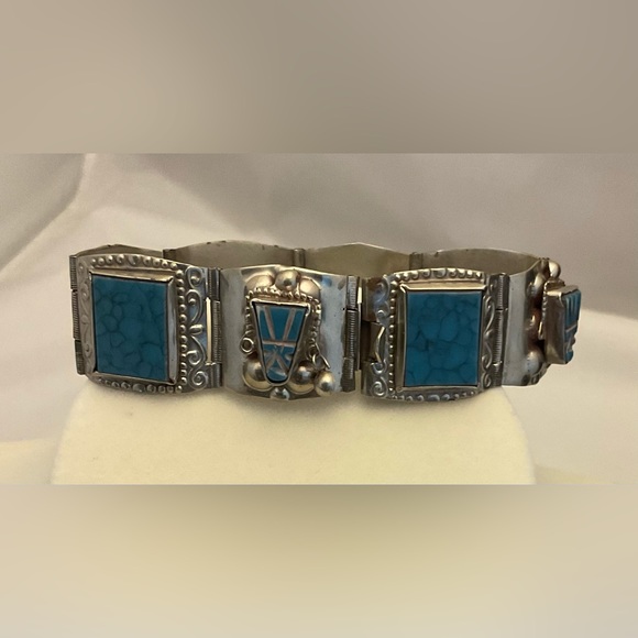 Hecho En Taxco Jewelry - Stunning Hecho En Taxco Vintage Turquoise Bracelet